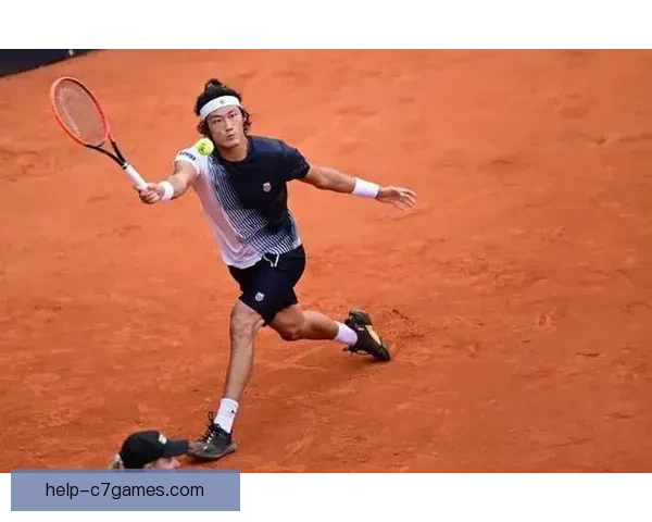 聚焦新赛季网球巡回赛风云变幻与巨星争锋赛场格局重塑青年力量崛起