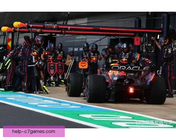 F1赛季最新动态解析顶尖车队激烈争夺战内幕揭秘