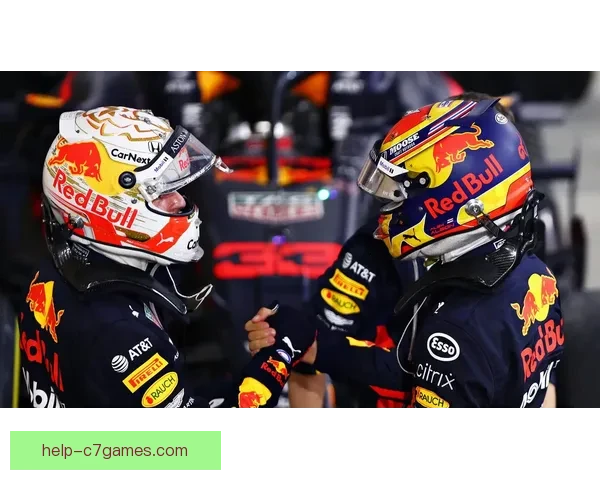 F1赛季激战正酣,红牛与梅赛德斯角逐总冠军头名之位 F1赛季激战正酣,红牛与梅赛德斯角逐总冠军头名之位