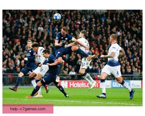 欧冠小组赛最新战报:豪门激战连连逆转不断引关注 欧冠小组赛最新战报:豪门激战连连逆转不断引关注