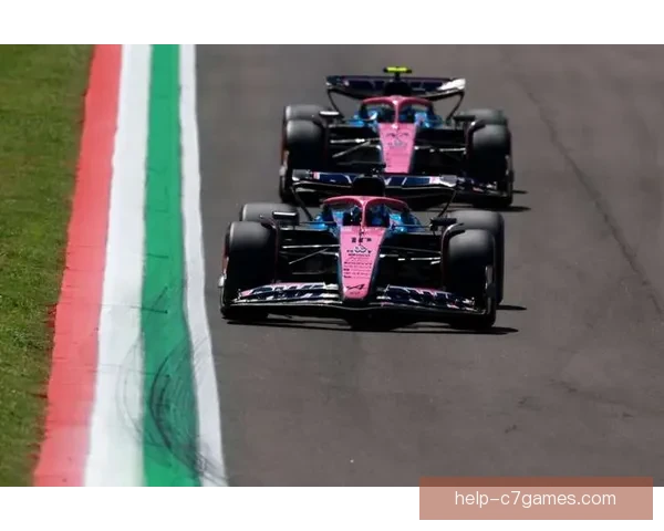 F1赛季最新动态解析各车队策略与赛车性能变化趋势