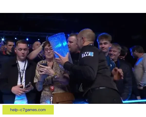 MotoGP赛场风云再起新星崛起老将奋战冠军争夺进入白热化阶段