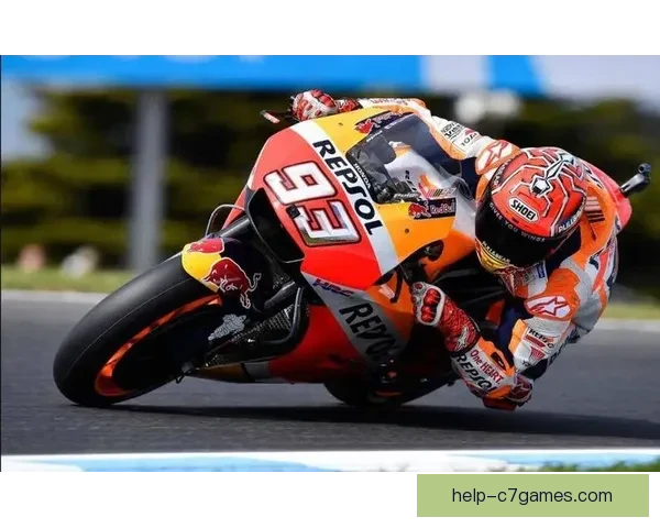 摩托GP赛季最新动态揭晓顶尖车手激烈角逐赛场风云